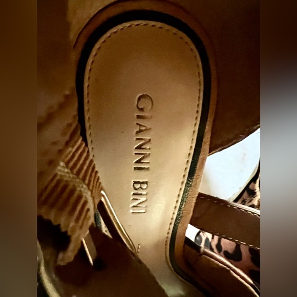 Gianni Bini Platform Animal Print Sandals Sz 7.5 - Picture 9 of 10